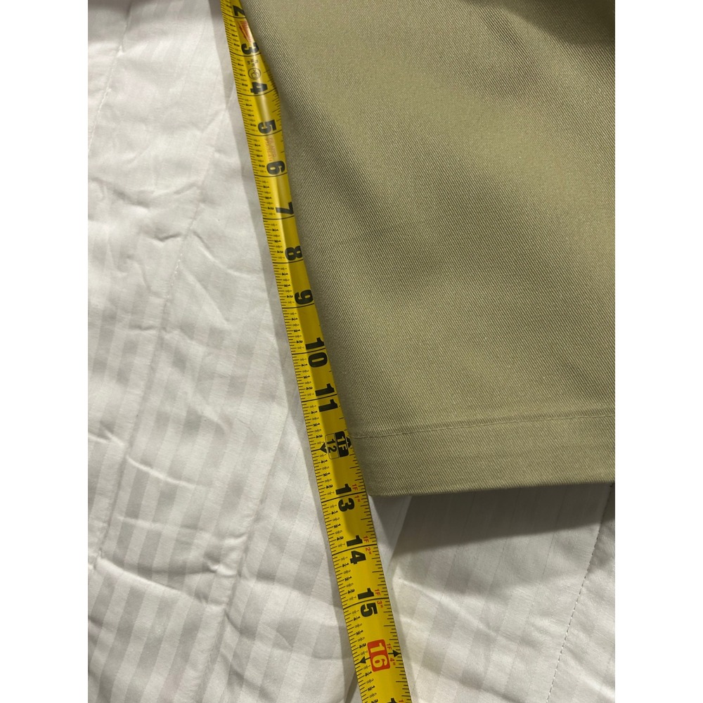 Dickies Twill Work Shorts Loose Fit 13" Inseam Multi-Use Pocket Size 44
(619) - Picture 6 of 6